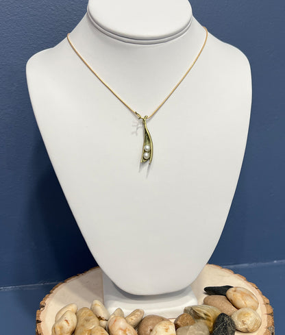 2 Pearl Peapod Necklace