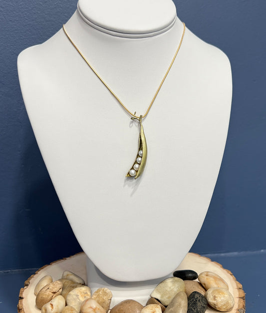 4 Pearl Peapod Necklace